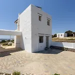 Ferienhaus Parian Philoxenia Villa, Mikri Santa Maria
