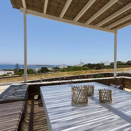 Parian Philoxenia Villa, Mikri Santa Maria بيت للعطل *